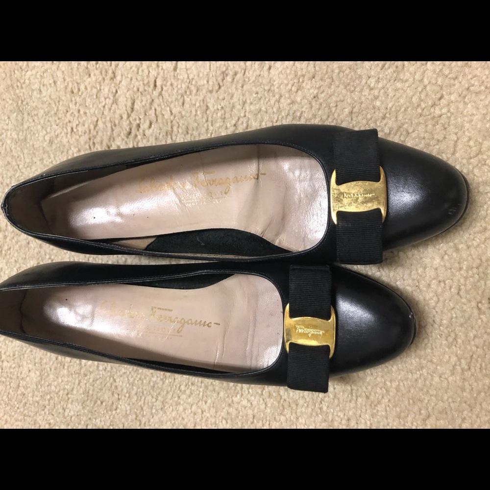 Used Salvatore Ferragamo flats 7 1/2